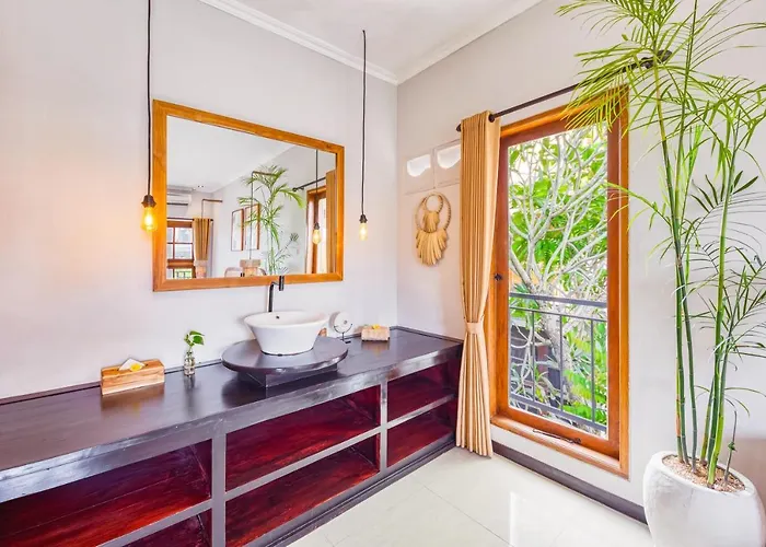 Villa Maya - 4bdr With Private Pool & Garden Canggu (Bali)