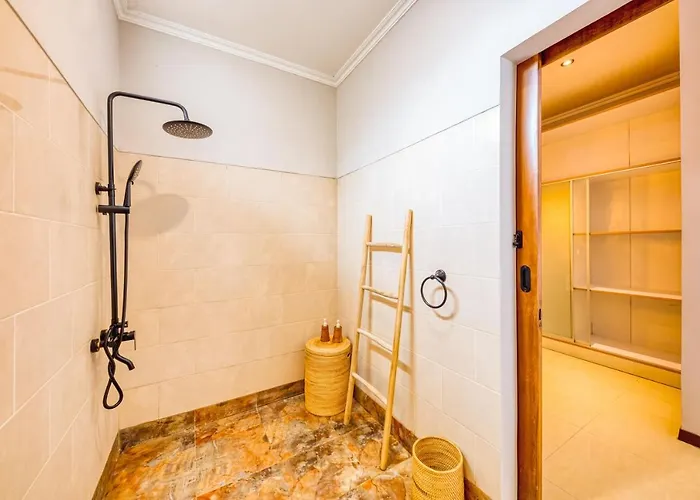 Villa Maya - 4bdr With Private Pool & Garden *